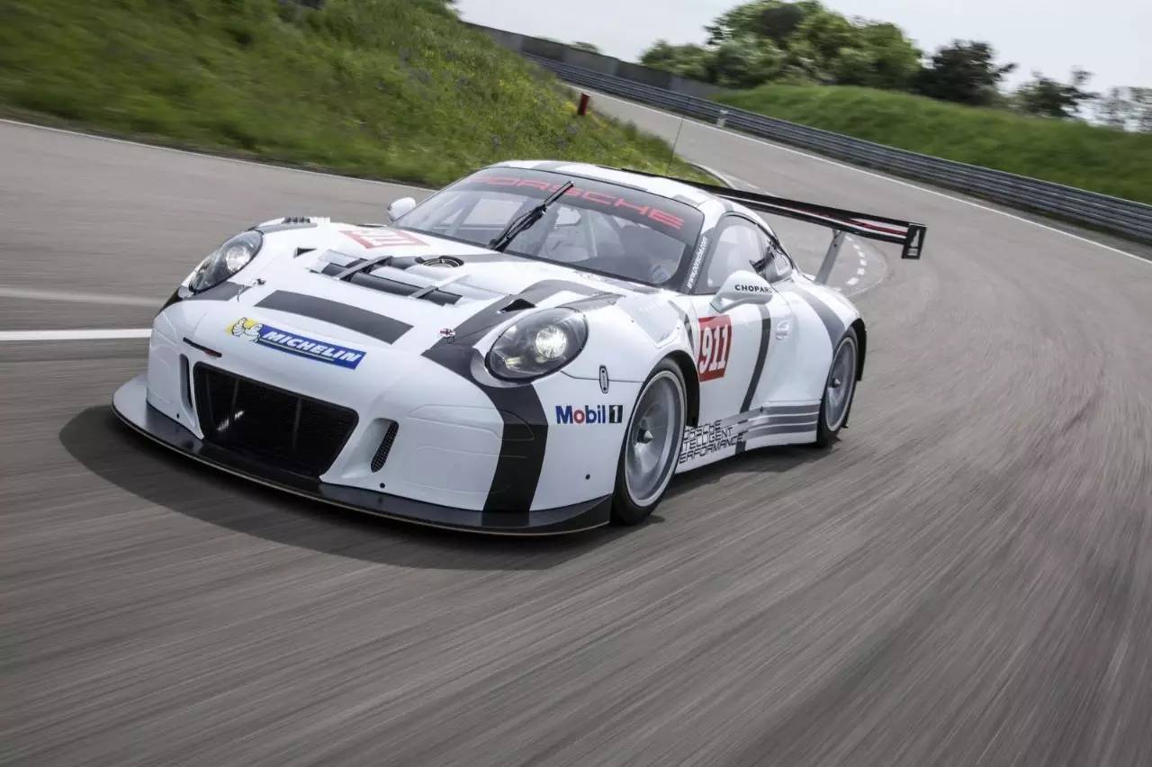 GT Cars Series – Porsche 911 GT3 R