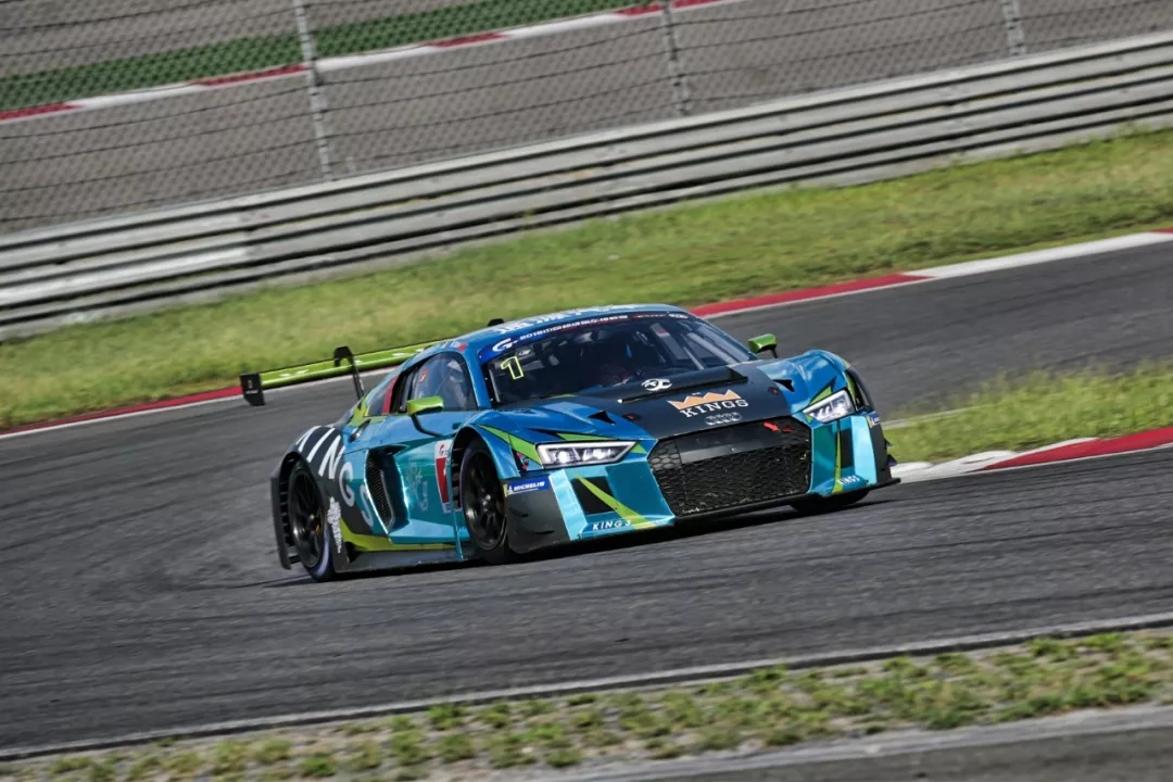 GT车系·奥迪R8 LMS，中置V10的德制武器